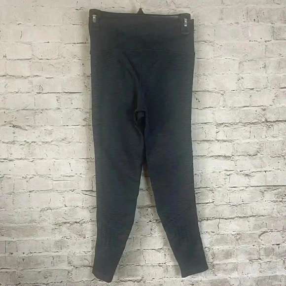 Athleta Women's Small Halasana Seamless 7/8 Leggings Tight Charcoal Gray Active - Picture 8 of 10